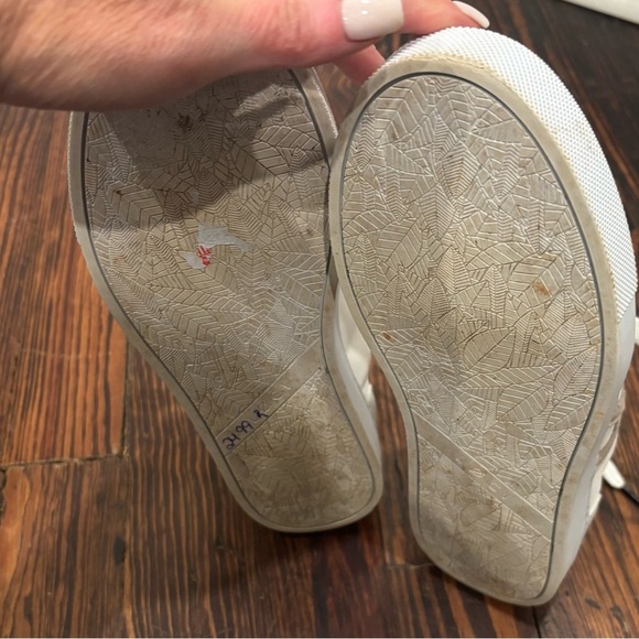 Loci Women X Stylist Classic Panelled Canvas Sneaker Style Seven Sz EUR 37 (6.5) - Picture 9 of 9